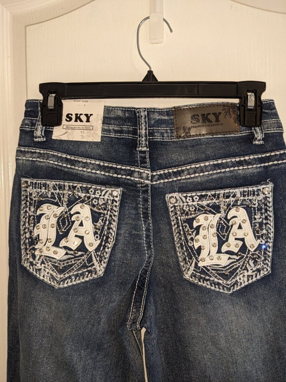 SKY Premium Collection NWT Super Soft Wide Leg Jeans Sz 3/26